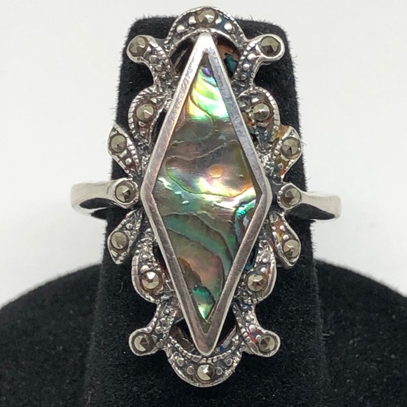 Vintage Jewelry - 🐚 Abalone, Marcasite, Sterling Silver Ring Size 6